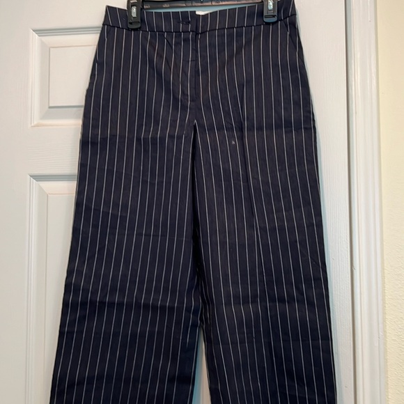 Express - Women cropped capri  linen pant- size 6R - Picture 1 of 3